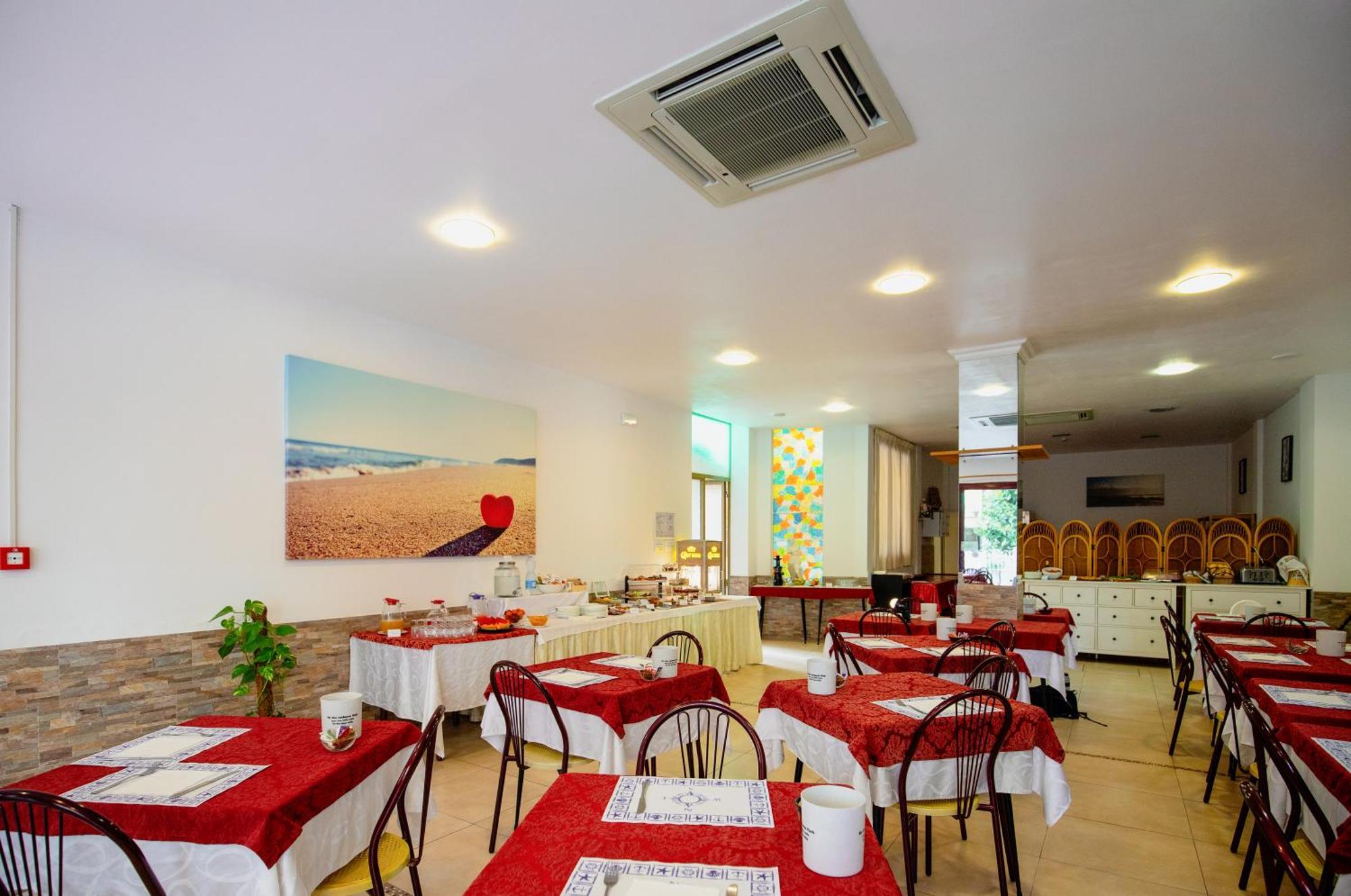 Hotel Clara Rimini Exterior foto